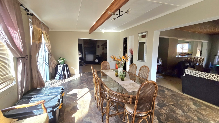 3 Bedroom Property for Sale in Vredenburg Western Cape